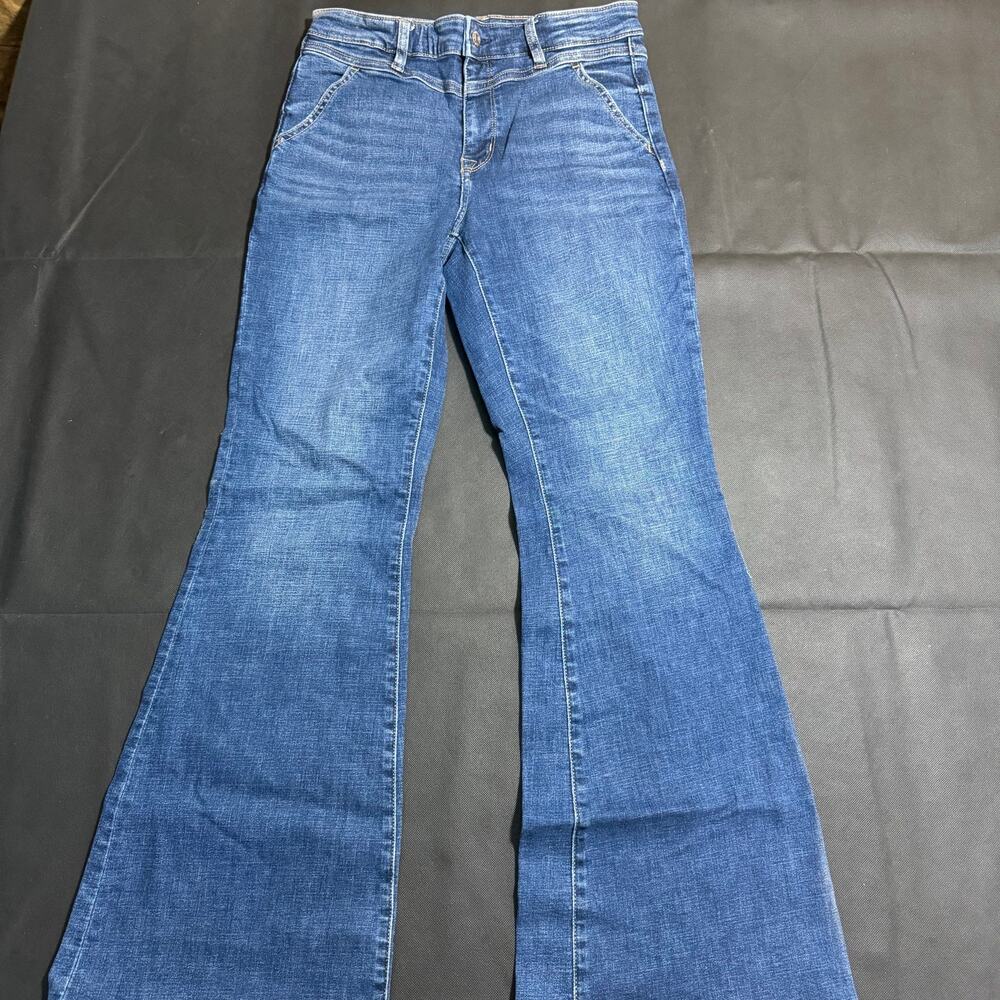 American Eagle Jeans Super High-Rise Flare size 8